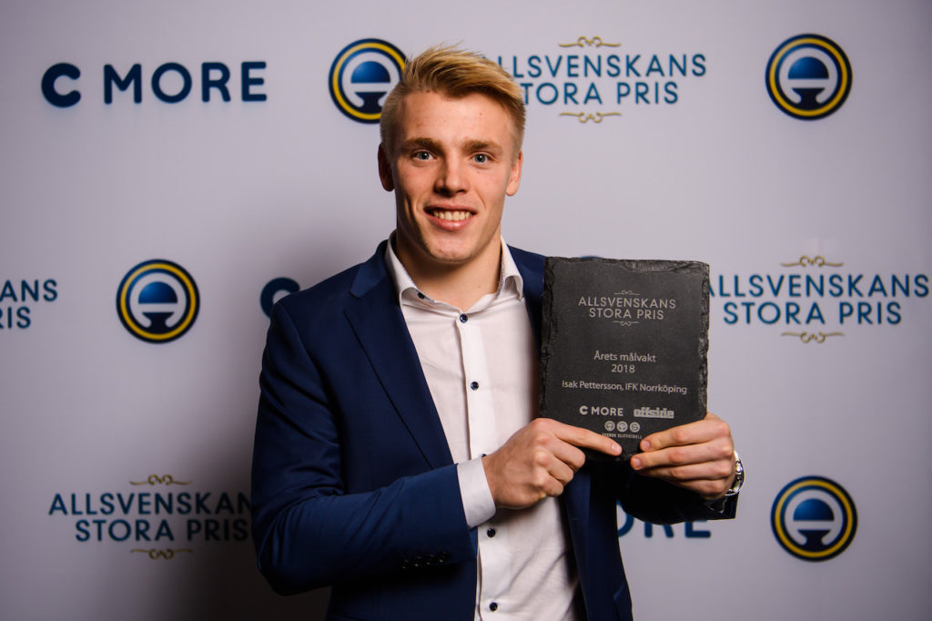 IFK Norrköpings målvakt Isak Pettersson utsågs till Årets målvakt. Foto: Simon Hastegård / Bildbyrån / Cop 118